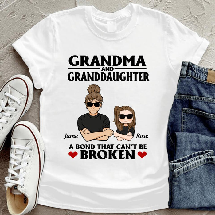Personalized Grandma & Grandkids T-shirt - A Bond That Can't Be Broken - B201YH