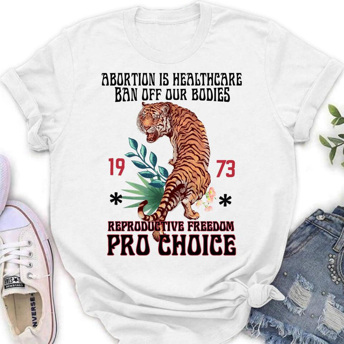 Custom Personalized Roe v Wade Pro Choice Shirt/ Hoodie - Gift For Girls