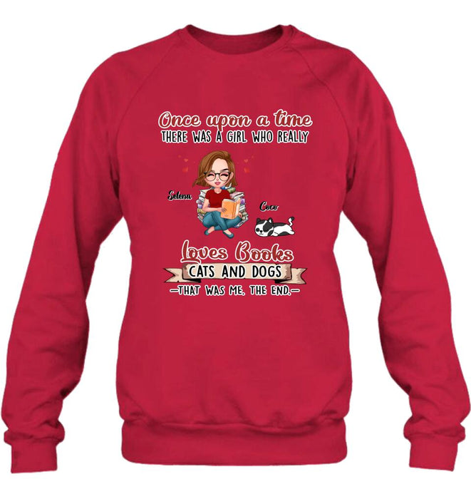Personalized Reading Girl Shirt/Pullover Hoodie/Sweatshirt/Long Sleeve - Girl With Up to 4 Pets - Gift Idea For Book/Cat/Dog Lover - Loves Books, Cats And Dogs That Was Me