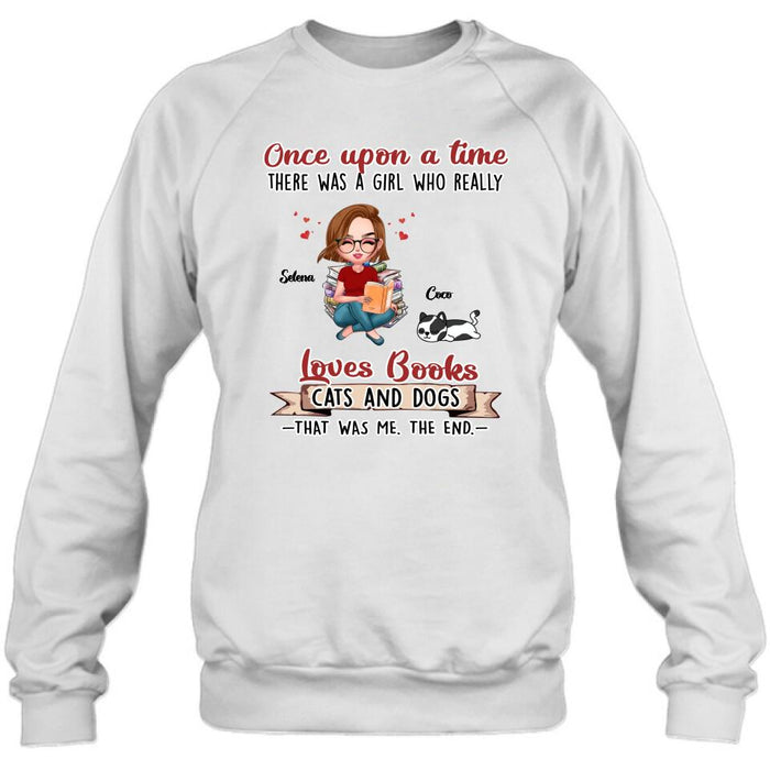 Personalized Reading Girl Shirt/Pullover Hoodie/Sweatshirt/Long Sleeve - Girl With Up to 4 Pets - Gift Idea For Book/Cat/Dog Lover - Loves Books, Cats And Dogs That Was Me