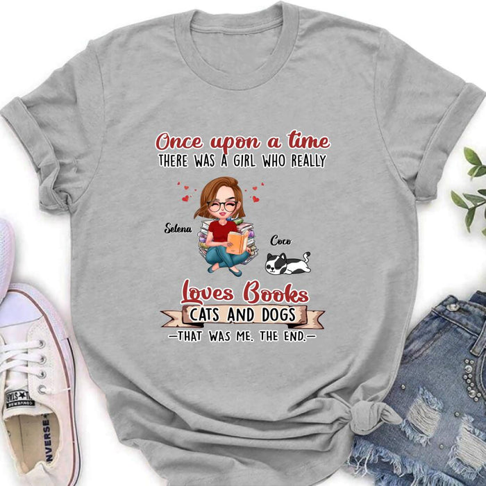 Personalized Reading Girl Shirt/Pullover Hoodie/Sweatshirt/Long Sleeve - Girl With Up to 4 Pets - Gift Idea For Book/Cat/Dog Lover - Loves Books, Cats And Dogs That Was Me