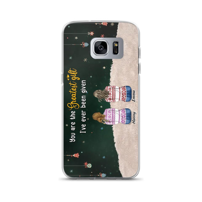 Personalized Christmas Friends Phone Case - Christmas Gift Idea For Friends/Sisters - Up to 12 People - You Are The Greatest Gift I've Ever Been Given - Case For iPhone And Samsung