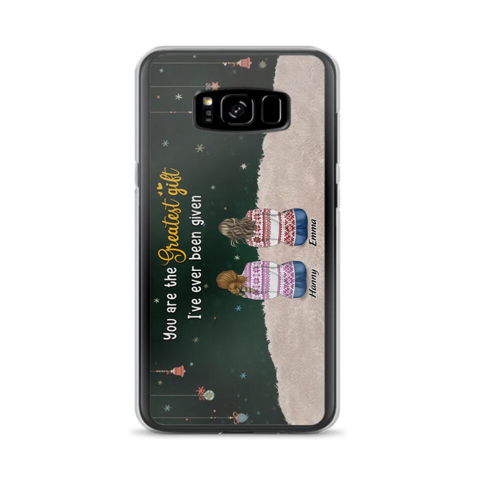 Personalized Christmas Friends Phone Case - Christmas Gift Idea For Friends/Sisters - Up to 12 People - You Are The Greatest Gift I've Ever Been Given - Case For iPhone And Samsung
