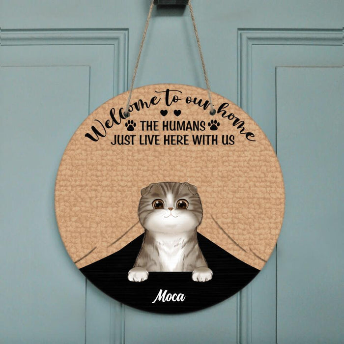 Personalized Pet Circle Door Sign - Gift for Dog Lovers Cat Lovers - Up to 5 Pets - Welcome to our home