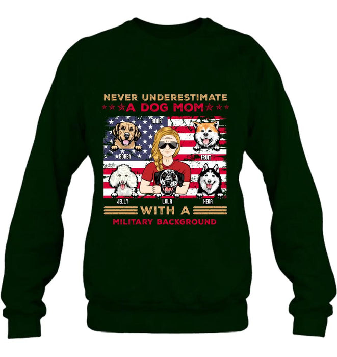 Personalized Dog Mom T-Shirt/Long Sleeve/Sweatshirt/Hoodie - Gift Idea For Mother's Day/Dog Lover - Never Underestimate A Dog Mom With A Military Background