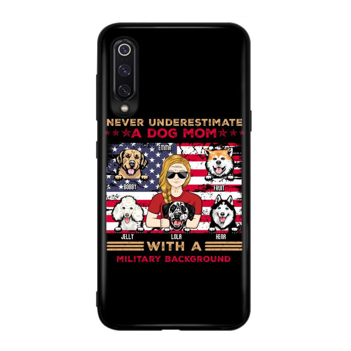 Personalized Dog Mom Phone Case - Up to 5 Dogs - Mother's Day Gift Idea For Dog Lover - Never Underestimate A Dog Mom With A Military Background - Case For Xiaomi/Oppo/Huawei