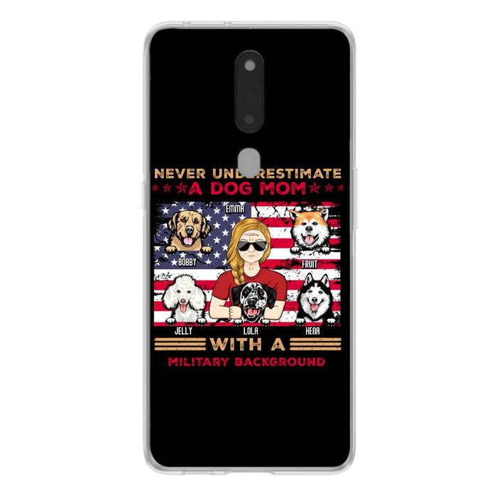Personalized Dog Mom Phone Case - Up to 5 Dogs - Mother's Day Gift Idea For Dog Lover - Never Underestimate A Dog Mom With A Military Background - Case For Xiaomi/Oppo/Huawei