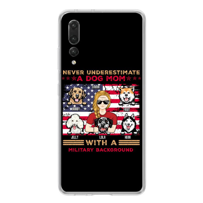 Personalized Dog Mom Phone Case - Up to 5 Dogs - Mother's Day Gift Idea For Dog Lover - Never Underestimate A Dog Mom With A Military Background - Case For Xiaomi/Oppo/Huawei