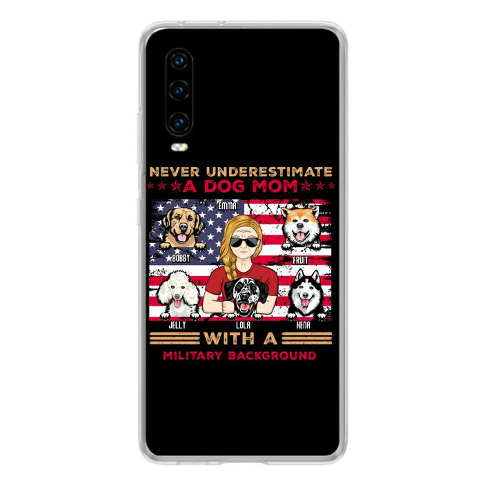 Personalized Dog Mom Phone Case - Up to 5 Dogs - Mother's Day Gift Idea For Dog Lover - Never Underestimate A Dog Mom With A Military Background - Case For Xiaomi/Oppo/Huawei