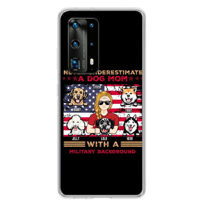 Personalized Dog Mom Phone Case - Up to 5 Dogs - Mother's Day Gift Idea For Dog Lover - Never Underestimate A Dog Mom With A Military Background - Case For Xiaomi/Oppo/Huawei