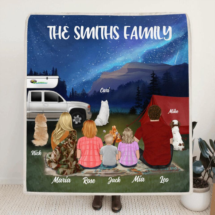 Personalized Night Camping Fleece Blanket/Quilt - Best Gift For Camping Family/Couple - Up To 3 Kids & 3 Dogs - Custom Family's Name