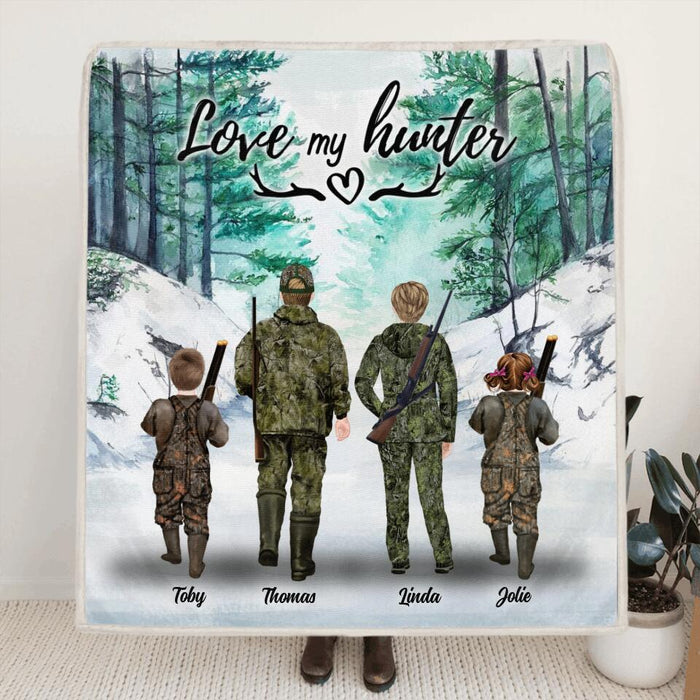 Personalized Hunting Fleece Blanket/Quilt Blanket - Parents With Up To 2 Kids/Couple/Single Parent/Solo Man/Woman - Best Gift For Hunting Lovers