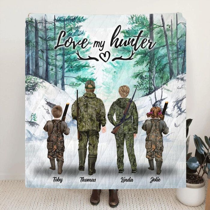 Personalized Hunting Fleece Blanket/Quilt Blanket - Parents With Up To 2 Kids/Couple/Single Parent/Solo Man/Woman - Best Gift For Hunting Lovers