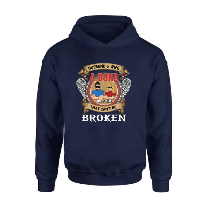 Personalized Couple Shirt/Long sleeve/Sweatshirt/Hoodie - Gift Idea For Couple/Mother's Day/Father's Day - Husband And Wife A Bond That Can't Be Broken