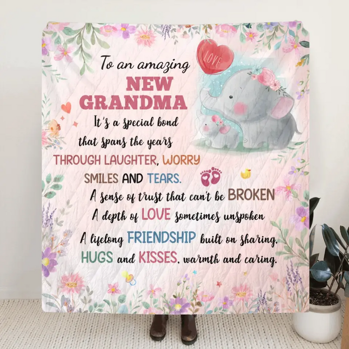 Personalized New Grandma Fleece Throw Blanket/Quilt - Mother's Day Gift Idea for Grandma - To An Amazing New Grandma