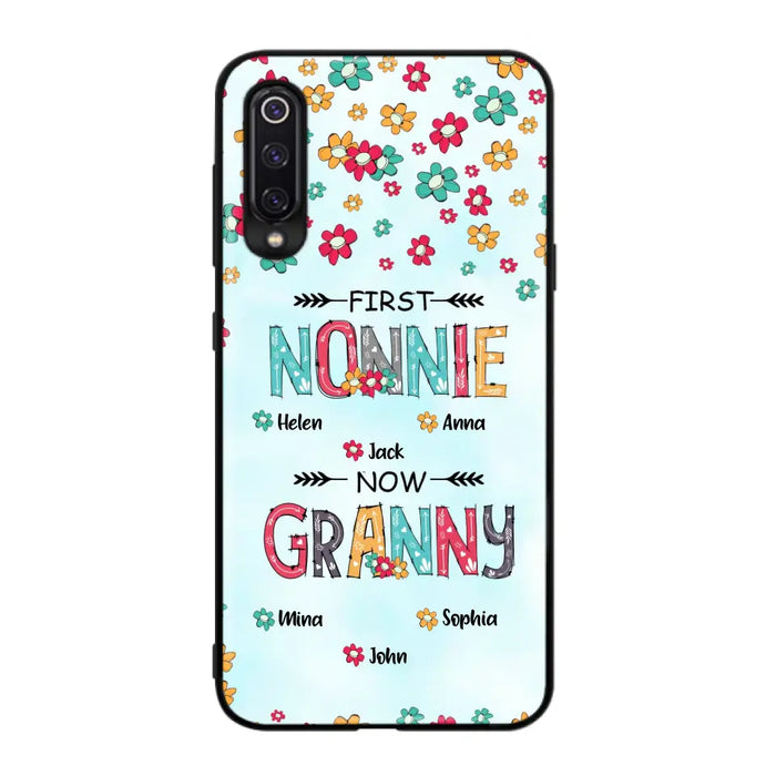 Personalized Grandma Phone Case - Up to 4 Kids And 8 Grandkids - Mother's Day Gift Idea for Grandma - First Mom Now Nana Kid And Grandkids Flower Pattern - Cases For Xiaomi/ Oppo/ Huawei