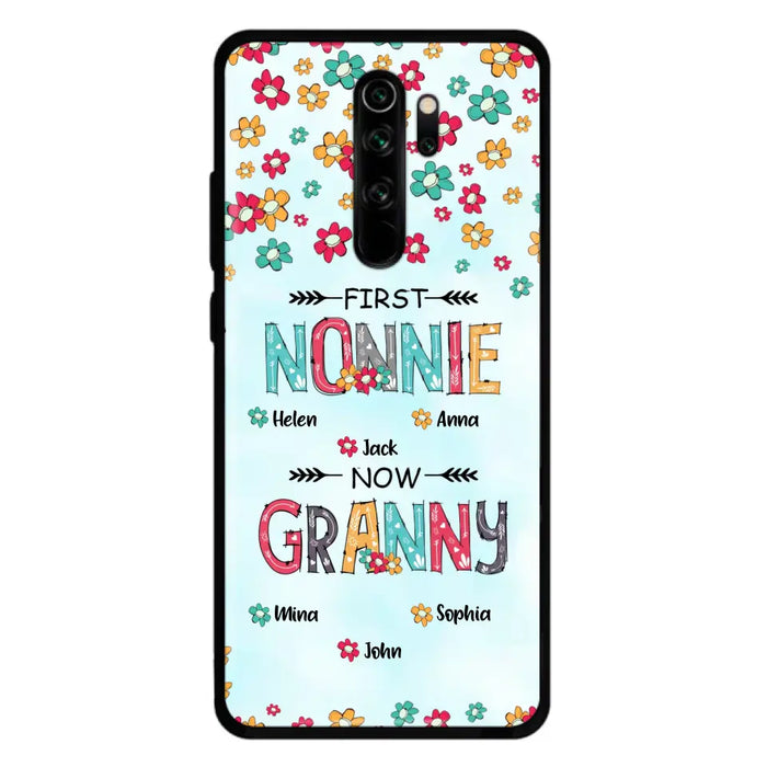 Personalized Grandma Phone Case - Up to 4 Kids And 8 Grandkids - Mother's Day Gift Idea for Grandma - First Mom Now Nana Kid And Grandkids Flower Pattern - Cases For Xiaomi/ Oppo/ Huawei