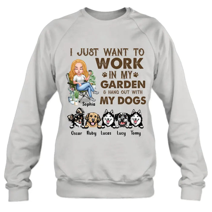 Personalized Garden Shirt/Hoodie - Up to 5 Pets - Funny Gardening Gift For Dog/Cat Lover - I Just Want To Work In My Garden & Hang Out With My Dogs