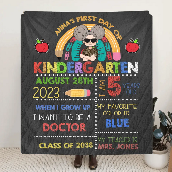 Personalized Kid Fleece Throw Blanket/Quilt - Birthday Gift for Son/Daughter - First Day Of Kindergarten