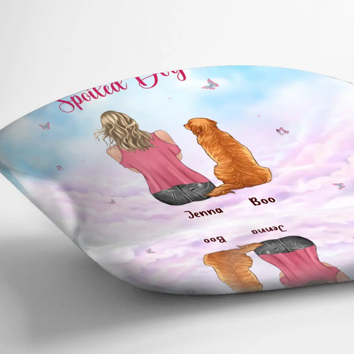 Personalized Dog Mom Pillow Cover/Quilt/Fleece Throw Blanket - Up to 5 Dogs - Gift Idea For Dog Lovers - I Am The Proud Owner Of A Spoiled Dog