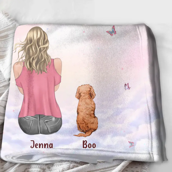 Personalized Dog Mom Pillow Cover/Quilt/Fleece Throw Blanket - Up to 5 Dogs - Gift Idea For Dog Lovers - A Girl And Her Dog A Bond That Can't Be Broken