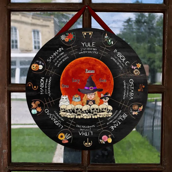 Personalized Witch Mom Circle Door Sign - Best Gift Idea For Halloween/Mom/Pet Lovers - Up to 3 Pets - Winter Solstice