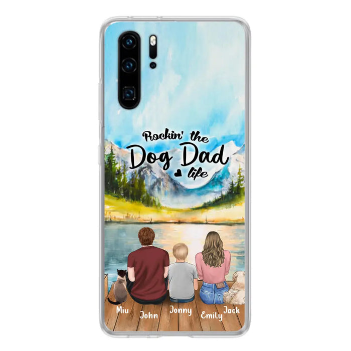 Personalized Pet Couple Phone Case - Parent With 1 Kid And 2 Pets - Case For Xiaomi, Oppo And Huawei
