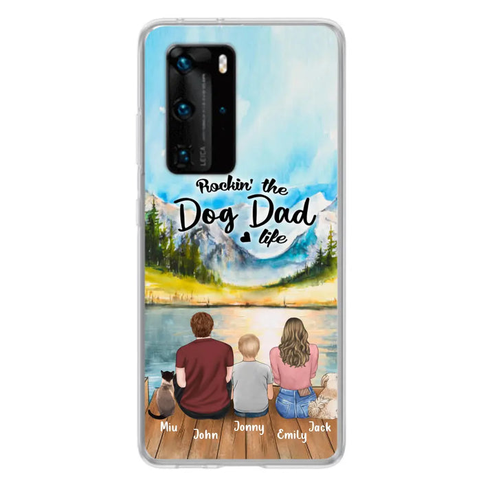 Personalized Pet Couple Phone Case - Parent With 1 Kid And 2 Pets - Case For Xiaomi, Oppo And Huawei