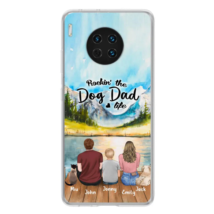 Personalized Pet Couple Phone Case - Parent With 1 Kid And 2 Pets - Case For Xiaomi, Oppo And Huawei