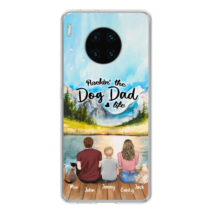 Personalized Pet Couple Phone Case - Parent With 1 Kid And 2 Pets - Case For Xiaomi, Oppo And Huawei