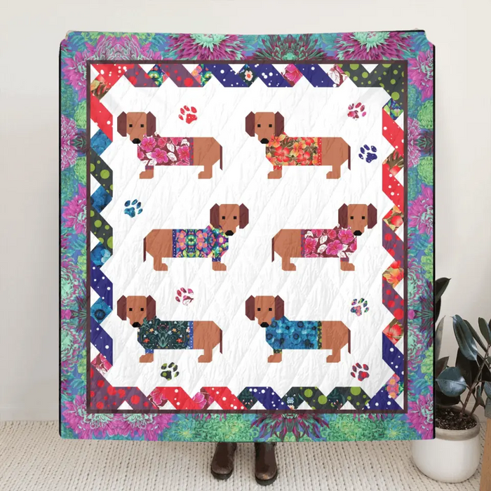Lovely Dachshund Dog Fleece Throw Blanket & Quilt - Gift Idea for Dog Lovers