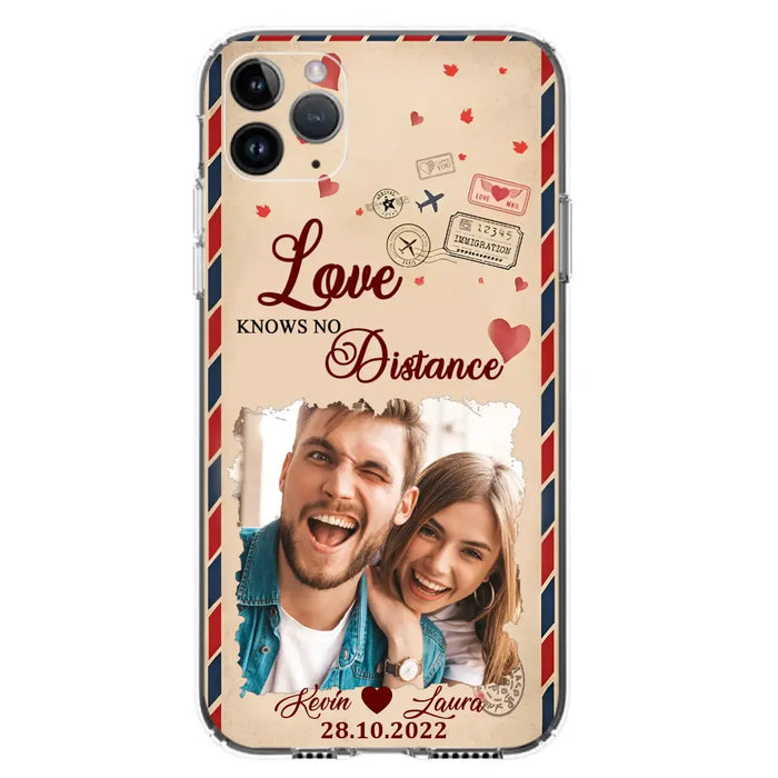 Custom Personalized Couple Phone Case - Gift Idea For Couple/ Valentines Day - Upload Photo - Love Knows No Distance - Case For iPhone/ Samsung
