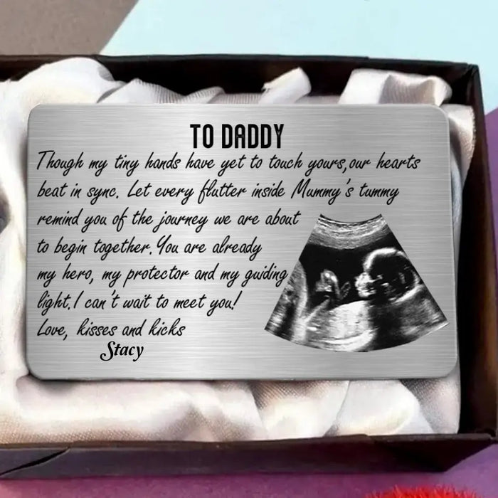 Personalized To Daddy Aluminum Wallet Card - Upload Photo - Gift For Dad, Father, New Parent - I Can't Wait To Meet You