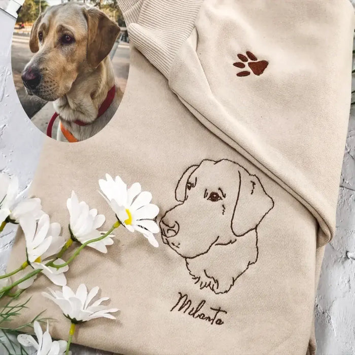 Personalized Embroidered Sweatshirt - Gift Idea for Valentin's Day/Mother's Day/Father's Day