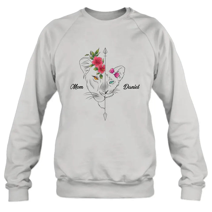 Personalized Lion Mom Shirt - Up to 5 Kids - Mother's Day Gift Idea for Mom/Grandma
