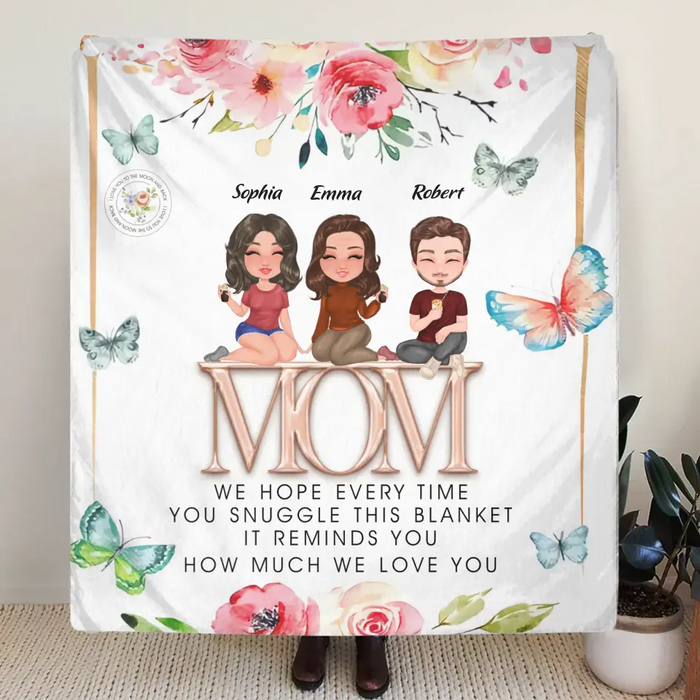 Personalized Mom & Children Quilt/Fleece Throw Blanket - Up to 3 People - Mother's Day Gift Idea To Mom - It Reminds You How Much We Love You
