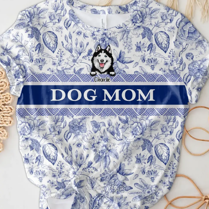 Personalized Dog Mom Vintage Pattern T-Shirt - Up to 5 Dogs - Gift Idea For Dog Mom/Mother's Day