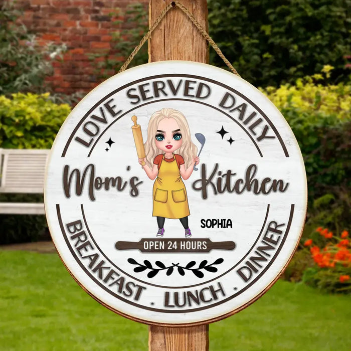 Personalized Mom's Kitchen Circle Wooden Sign - Mother's Day Gift Idea For Grandma/Mother - Love Served Daily