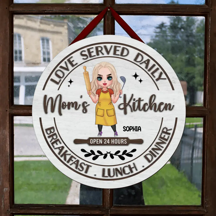 Personalized Mom's Kitchen Circle Wooden Sign - Mother's Day Gift Idea For Grandma/Mother - Love Served Daily