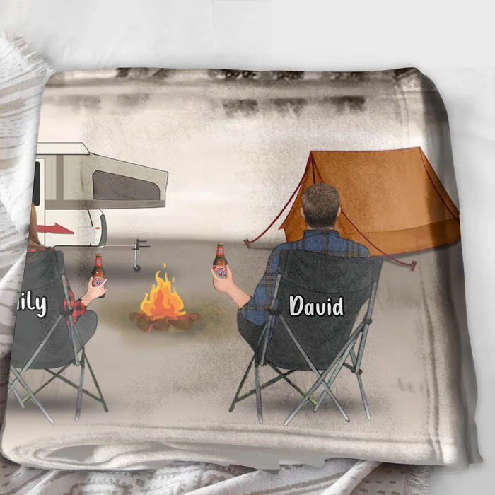 Personalized Retro Vintage Camping Quilt/Fleece Throw Blanket - Gift Idea For Family/Camping Lover - Parents/Single Parent With Up to 5 Kids And 4 Pets - Happy Campers