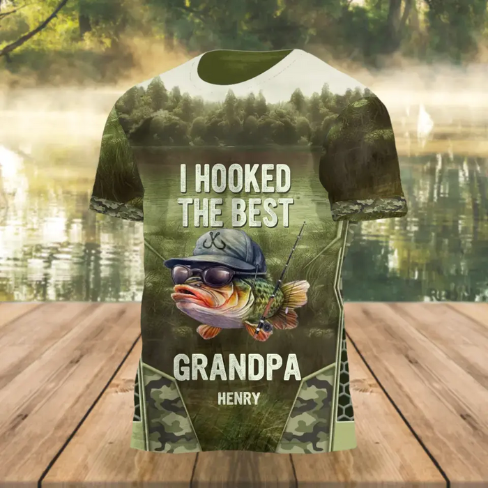 Personalized Fishing T-Shirt - Father's Day Gift Idea For Dad/Grandpa/Fishing Lover - We Hooked The Best Daddy