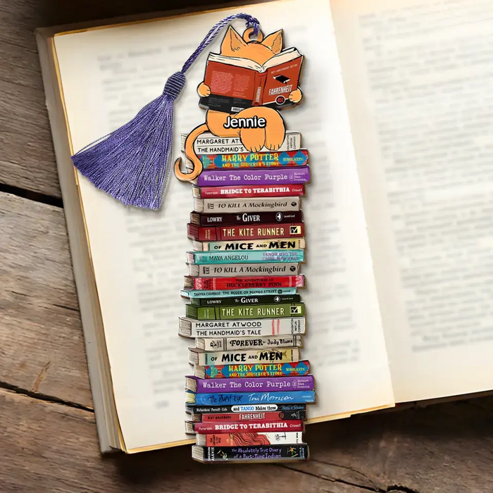 Personalized Cat Reads Books Wooden Bookmark - Gift Idea For Book Lover