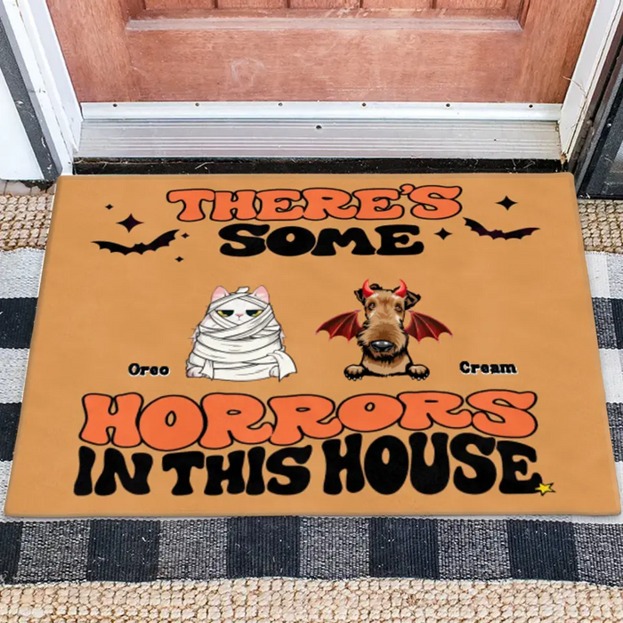 Personalized Halloween Pets Doormat - Gift Idea For Family/Pet Lover - Up to 7 Dogs/Cats - There's Some Horrors In This House
