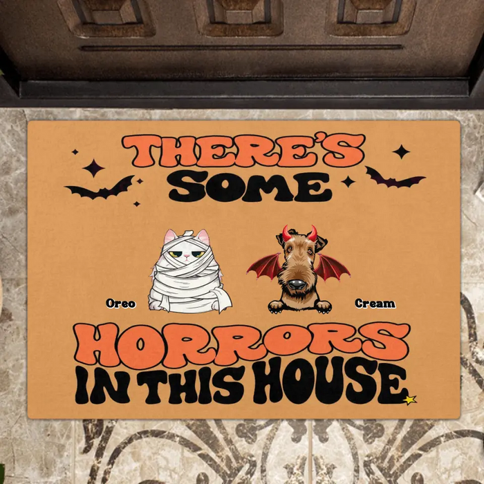 Personalized Halloween Pets Doormat - Gift Idea For Family/Pet Lover - Up to 7 Dogs/Cats - There's Some Horrors In This House