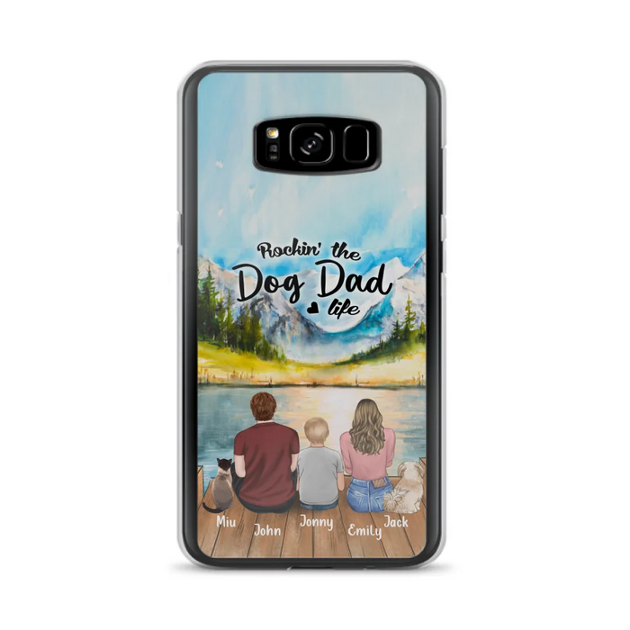 Personalized Pet Couple Phone Case - Parent With 1 Kid And 2 Pets - Case For iPhone And Samsung
