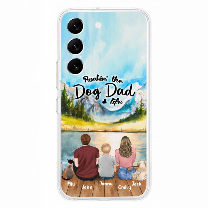 Personalized Pet Couple Phone Case - Parent With 1 Kid And 2 Pets - Case For iPhone And Samsung