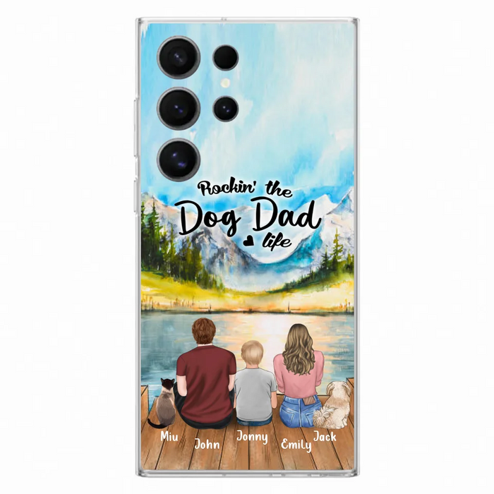 Personalized Pet Couple Phone Case - Parent With 1 Kid And 2 Pets - Case For iPhone And Samsung